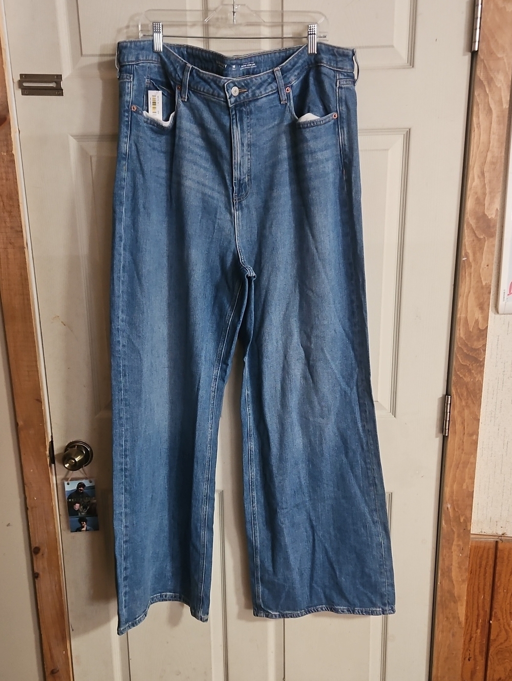 OLD NAVY EXTRA HIGH RISE SUPER WIDE LEG JEANS: NEW WITH TAGS: SIZE 18 TALL